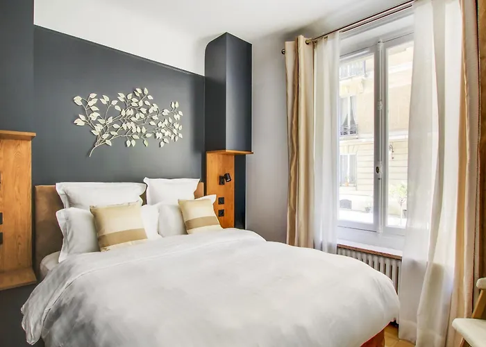 Daire Sejours Parisiens / Belle Courcelles / 4*